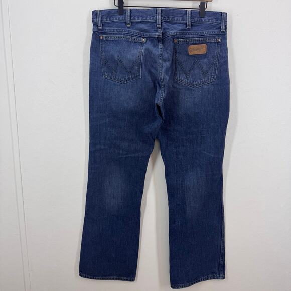 Wrangler Retro Jeans Mens 36x32 Slim Boot Cut Denim Cowboy Western Rodeo Casual - Picture 2 of 8